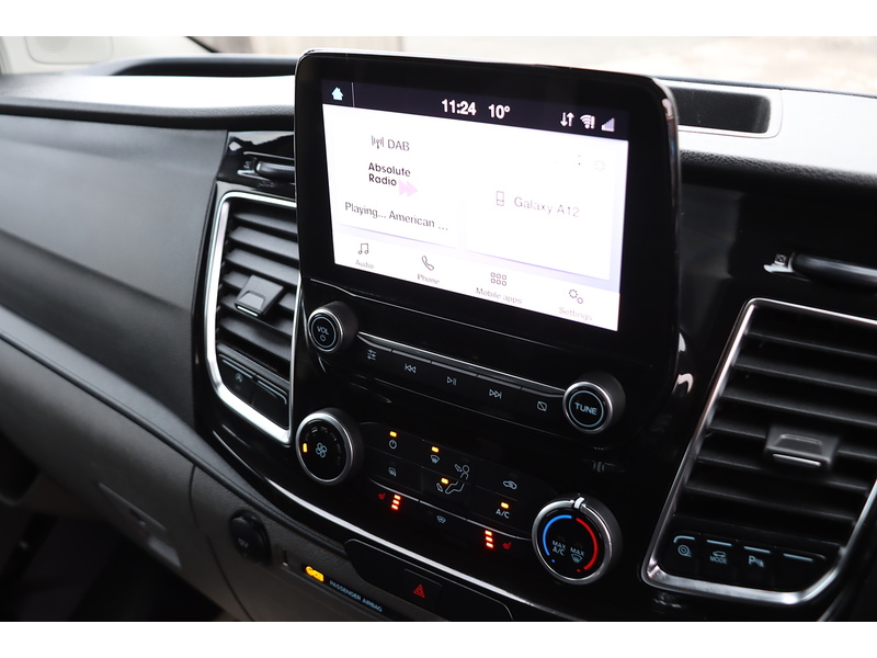 Ford 2.0 300 ECOBLUE LIMITED PANEL VAN 5DR DIESEL MANUAL HEATED SEATS SAT NAV BLUETOOTH DAB STEREO APPLE CARPLAY REAR CAM PARKING AIDS 2 OWNERS 51000 MILES 72-74 Mitcham Road