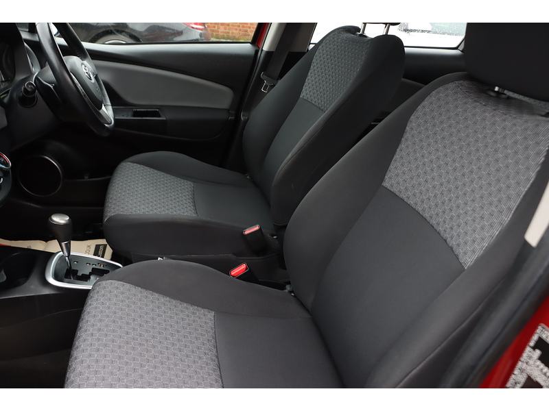 Toyota 1.33 Dual VVT-i Icon Hatchback 5dr Petrol Multidrive S Euro 5 Euro 5 (99 ps) 72-74 Mitcham Road