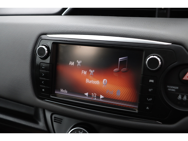 Toyota 1.33 Dual VVT-i Icon Hatchback 5dr Petrol Multidrive S Euro 5 Euro 5 (99 ps) 72-74 Mitcham Road