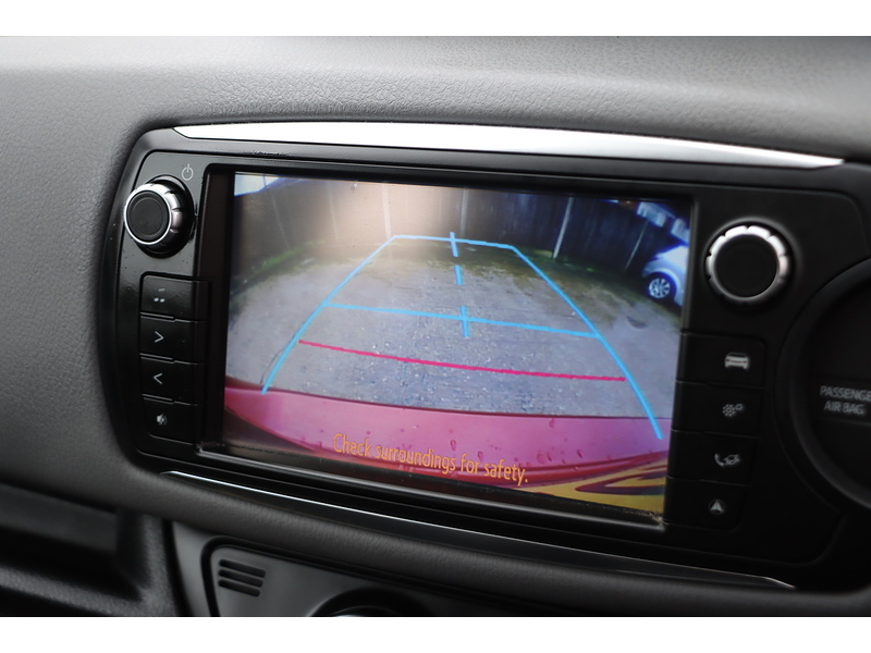 Toyota 1.33 Dual VVT-i Icon Hatchback 5dr Petrol Multidrive S Euro 5 Euro 5 (99 ps) 72-74 Mitcham Road