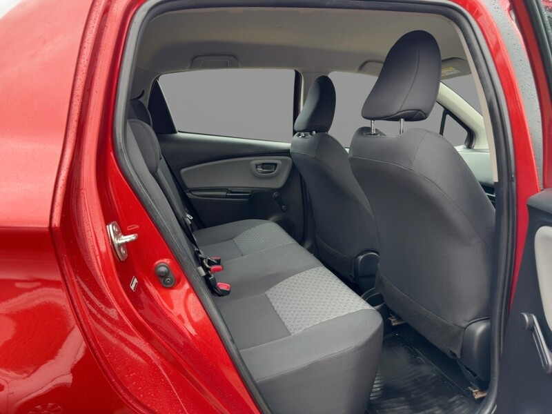 Toyota 1.33 Dual VVT-i Icon Hatchback 5dr Petrol Multidrive S Euro 5 Euro 5 (99 ps) 72-74 Mitcham Road