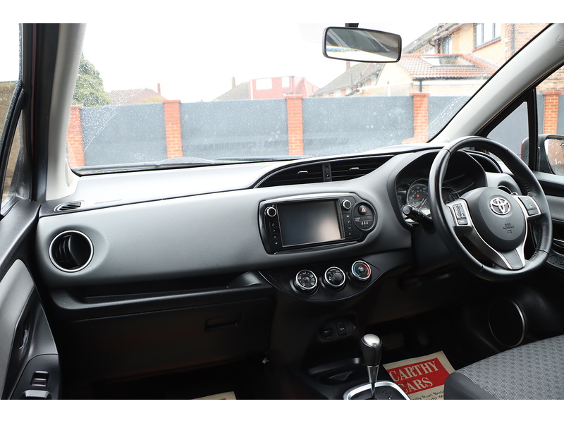 Toyota 1.33 Dual VVT-i Icon Hatchback 5dr Petrol Multidrive S Euro 5 Euro 5 (99 ps) 72-74 Mitcham Road