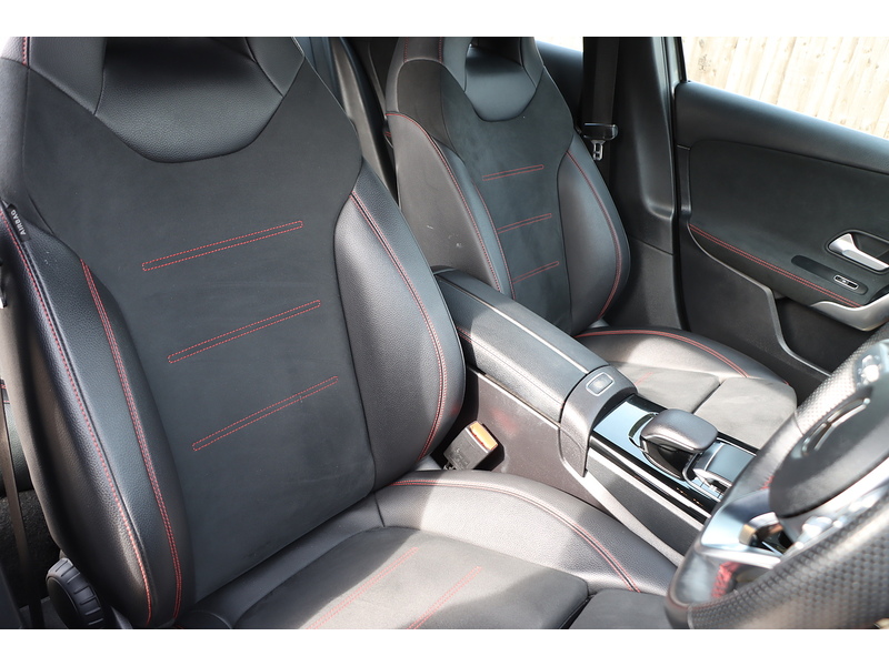 Mercedes-Benz A220 2.0 AMG LINE HATCHBACK 5DR PETROL 7G-DCT AUTO SAT NAV BLUETOOTH DAB STEREO REAR CAMERA PARKING AIDS JUST 2 OWNERS ONLY 69000 MILES FSH 6 SERVICES 72-74 Mitcham Road