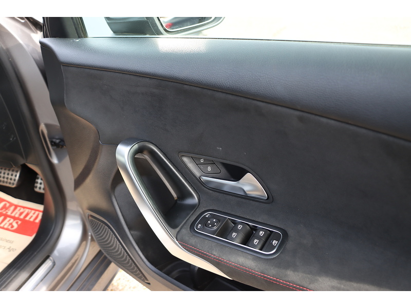 Mercedes-Benz A220 2.0 AMG LINE HATCHBACK 5DR PETROL 7G-DCT AUTO SAT NAV BLUETOOTH DAB STEREO REAR CAMERA PARKING AIDS JUST 2 OWNERS ONLY 69000 MILES FSH 6 SERVICES 72-74 Mitcham Road