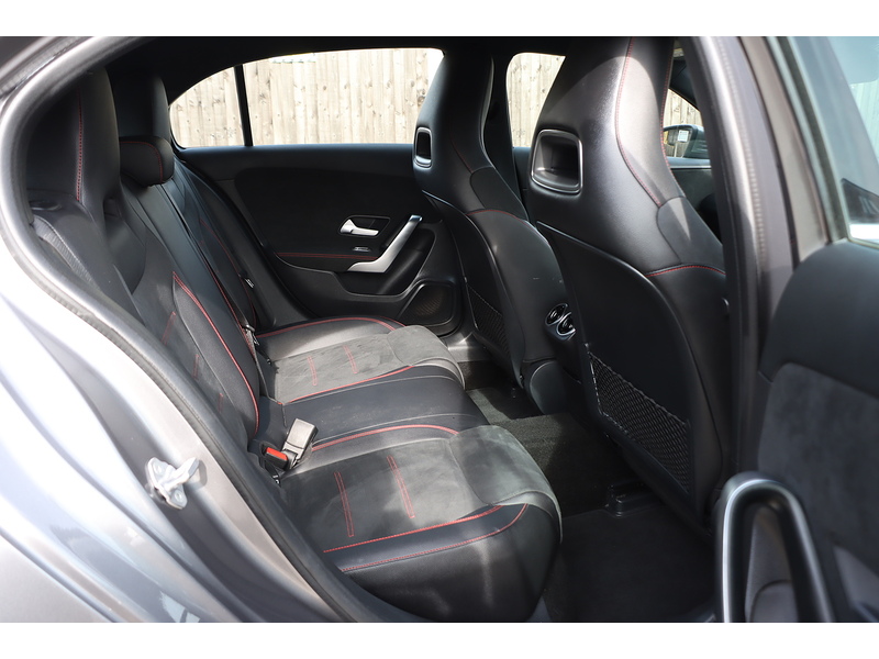 Mercedes-Benz A220 2.0 AMG LINE HATCHBACK 5DR PETROL 7G-DCT AUTO SAT NAV BLUETOOTH DAB STEREO REAR CAMERA PARKING AIDS JUST 2 OWNERS ONLY 69000 MILES FSH 6 SERVICES 72-74 Mitcham Road