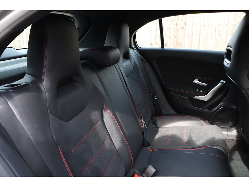 Mercedes-Benz A220 2.0 AMG LINE HATCHBACK 5DR PETROL 7G-DCT AUTO SAT NAV BLUETOOTH DAB STEREO REAR CAMERA PARKING AIDS JUST 2 OWNERS ONLY 69000 MILES FSH 6 SERVICES 72-74 Mitcham Road