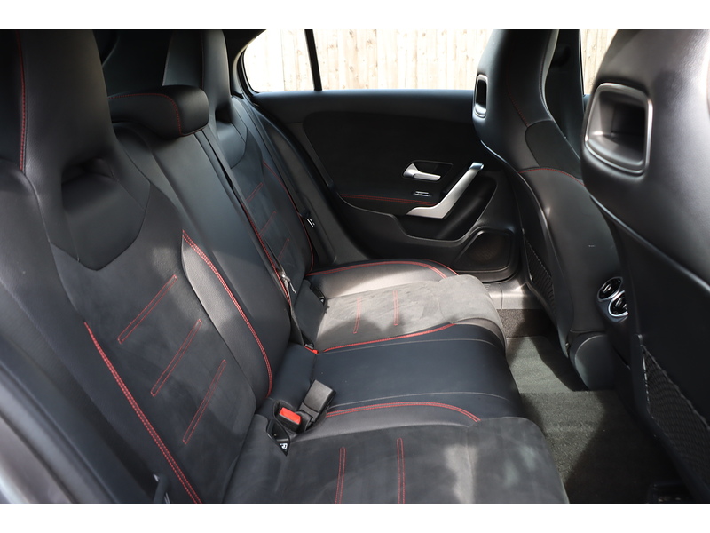 Mercedes-Benz A220 2.0 AMG LINE HATCHBACK 5DR PETROL 7G-DCT AUTO SAT NAV BLUETOOTH DAB STEREO REAR CAMERA PARKING AIDS JUST 2 OWNERS ONLY 69000 MILES FSH 6 SERVICES 72-74 Mitcham Road