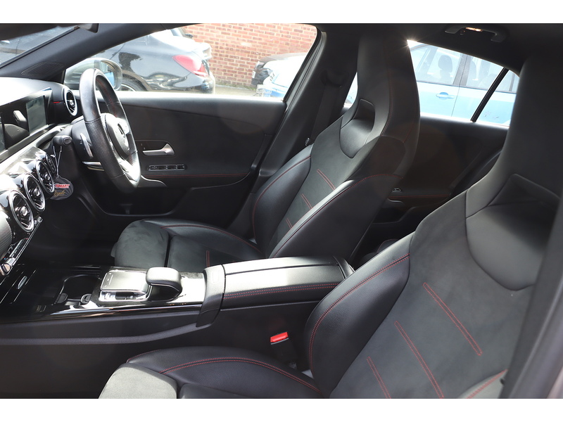 Mercedes-Benz A220 2.0 AMG LINE HATCHBACK 5DR PETROL 7G-DCT AUTO SAT NAV BLUETOOTH DAB STEREO REAR CAMERA PARKING AIDS JUST 2 OWNERS ONLY 69000 MILES FSH 6 SERVICES 72-74 Mitcham Road