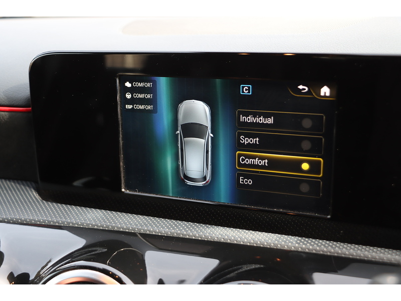 Mercedes-Benz A220 2.0 AMG LINE HATCHBACK 5DR PETROL 7G-DCT AUTO SAT NAV BLUETOOTH DAB STEREO REAR CAMERA PARKING AIDS JUST 2 OWNERS ONLY 69000 MILES FSH 6 SERVICES 72-74 Mitcham Road