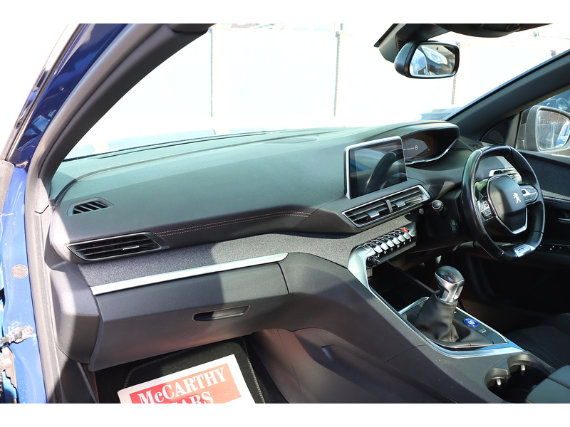 Peugeot 1.2 PURETECH GT LINE PREMIUM SUV 5DR PETROL MANUAL PAN ROOF HEATED SEATS SAT NAV BLUETOOTH APPLE CARPLAY REAR CAMERA PARKING AIDS ONLY 61000 MILES SH 72-74 Mitcham Road