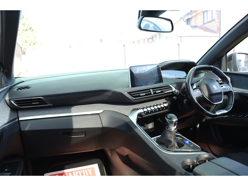 Peugeot 1.2 PURETECH GT LINE PREMIUM SUV 5DR PETROL MANUAL PAN ROOF HEATED SEATS SAT NAV BLUETOOTH APPLE CARPLAY REAR CAMERA PARKING AIDS ONLY 61000 MILES SH 72-74 Mitcham Road