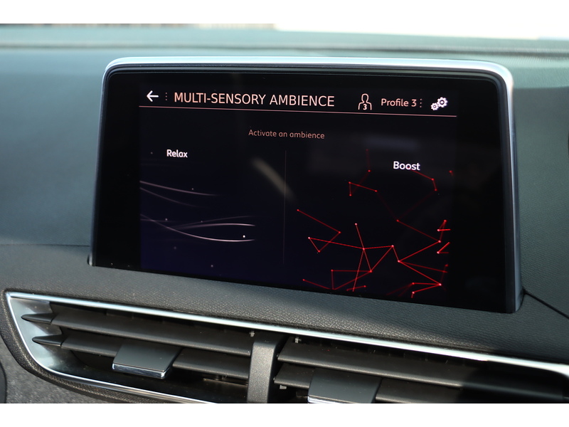 Peugeot 1.2 PURETECH GT LINE PREMIUM SUV 5DR PETROL MANUAL PAN ROOF HEATED SEATS SAT NAV BLUETOOTH APPLE CARPLAY REAR CAMERA PARKING AIDS ONLY 61000 MILES SH 72-74 Mitcham Road