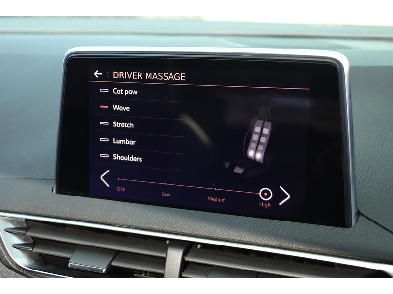 Peugeot 1.2 PURETECH GT LINE PREMIUM SUV 5DR PETROL MANUAL PAN ROOF HEATED SEATS SAT NAV BLUETOOTH APPLE CARPLAY REAR CAMERA PARKING AIDS ONLY 61000 MILES SH 72-74 Mitcham Road