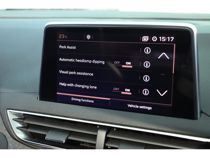 Peugeot 1.2 PURETECH GT LINE PREMIUM SUV 5DR PETROL MANUAL PAN ROOF HEATED SEATS SAT NAV BLUETOOTH APPLE CARPLAY REAR CAMERA PARKING AIDS ONLY 61000 MILES SH 72-74 Mitcham Road