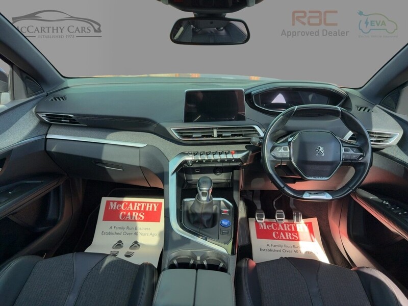 Peugeot 1.2 PURETECH GT LINE PREMIUM SUV 5DR PETROL MANUAL PAN ROOF HEATED SEATS SAT NAV BLUETOOTH APPLE CARPLAY REAR CAMERA PARKING AIDS ONLY 61000 MILES SH 72-74 Mitcham Road