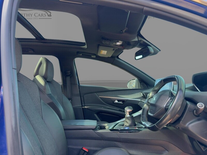 Peugeot 1.2 PURETECH GT LINE PREMIUM SUV 5DR PETROL MANUAL PAN ROOF HEATED SEATS SAT NAV BLUETOOTH APPLE CARPLAY REAR CAMERA PARKING AIDS ONLY 61000 MILES SH 72-74 Mitcham Road