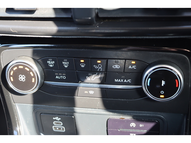 Ford 1.0T ECOBOOST GPF ST-LINE SUV 5DR PETROL MANUAL SAT NAV BLUETOOTH DAB STEREO PARKING AIDS JUST 1 OWNER FROM NEW ONLY 19000 MILES SH NO ULEZ CHARGE 72-74 Mitcham Road