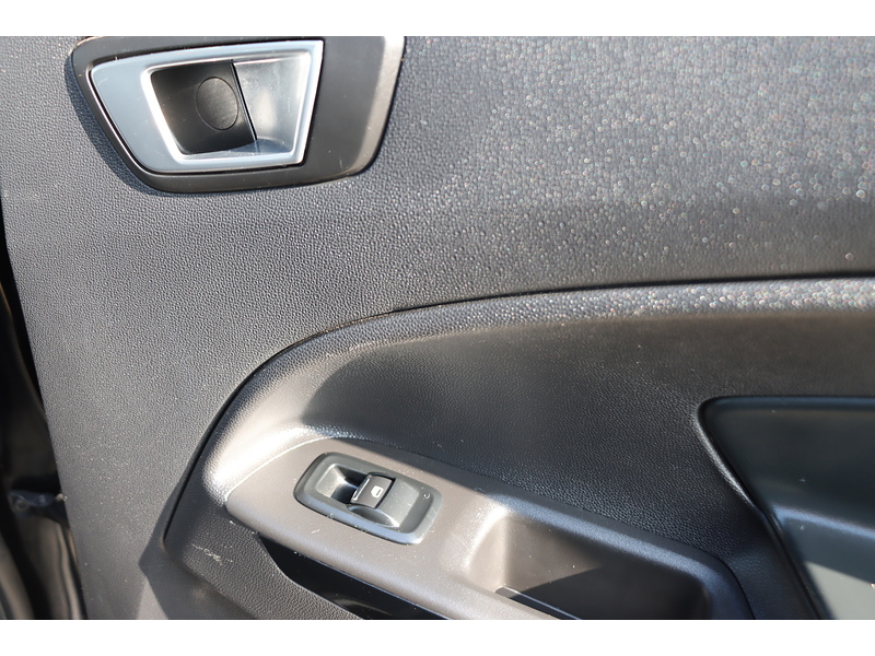 Ford 1.0T ECOBOOST GPF ST-LINE SUV 5DR PETROL MANUAL SAT NAV BLUETOOTH DAB STEREO PARKING AIDS JUST 1 OWNER FROM NEW ONLY 19000 MILES SH NO ULEZ CHARGE 72-74 Mitcham Road