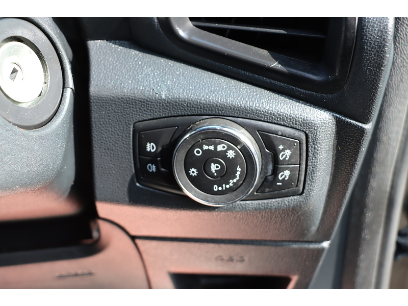 Ford 1.0T ECOBOOST GPF ST-LINE SUV 5DR PETROL MANUAL SAT NAV BLUETOOTH DAB STEREO PARKING AIDS JUST 1 OWNER FROM NEW ONLY 19000 MILES SH NO ULEZ CHARGE 72-74 Mitcham Road