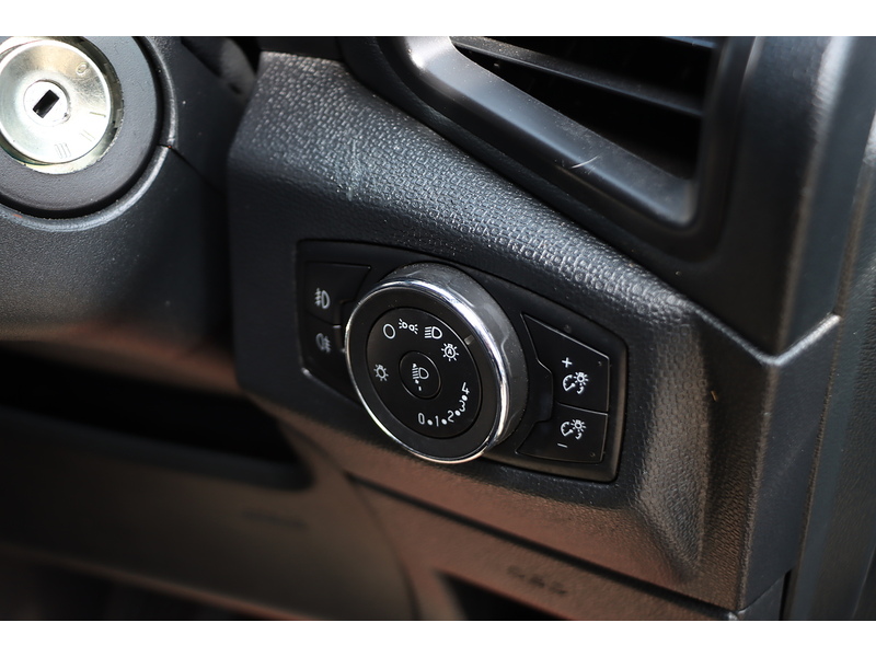 Ford 1.0T ECOBOOST GPF ST-LINE SUV 5DR PETROL MANUAL SAT NAV BLUETOOTH DAB STEREO PARKING AIDS JUST 1 OWNER FROM NEW ONLY 19000 MILES SH NO ULEZ CHARGE 72-74 Mitcham Road