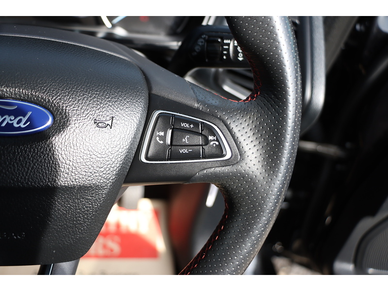 Ford 1.0T ECOBOOST GPF ST-LINE SUV 5DR PETROL MANUAL SAT NAV BLUETOOTH DAB STEREO PARKING AIDS JUST 1 OWNER FROM NEW ONLY 19000 MILES SH NO ULEZ CHARGE 72-74 Mitcham Road