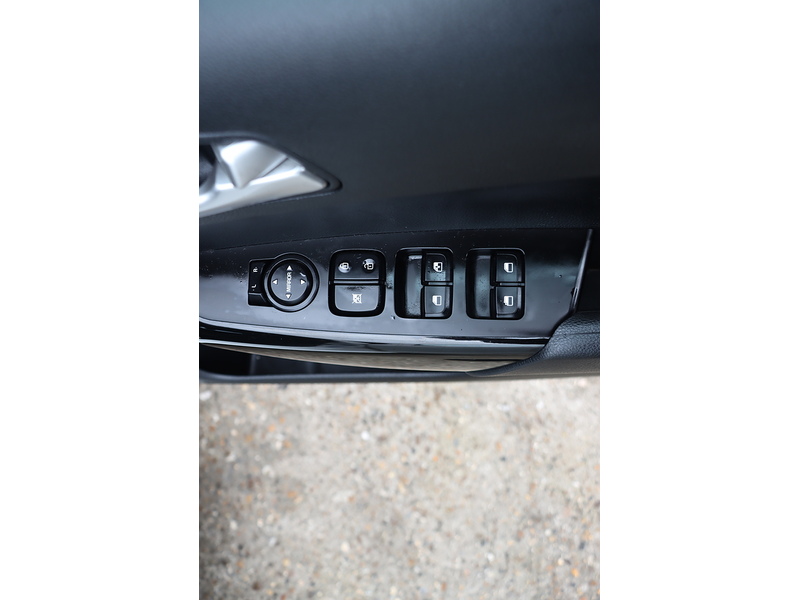 Kia 1.0 DPI 2 HATCHBACK 5DR PETROL MANUAL BLUETOOTH STEREO USB INPUT AIR CONDITIONING JUST 1 OWNER FROM NEW ONLY 48000 MILES FSH NO ULEZ CHARGE 72-74 Mitcham Road