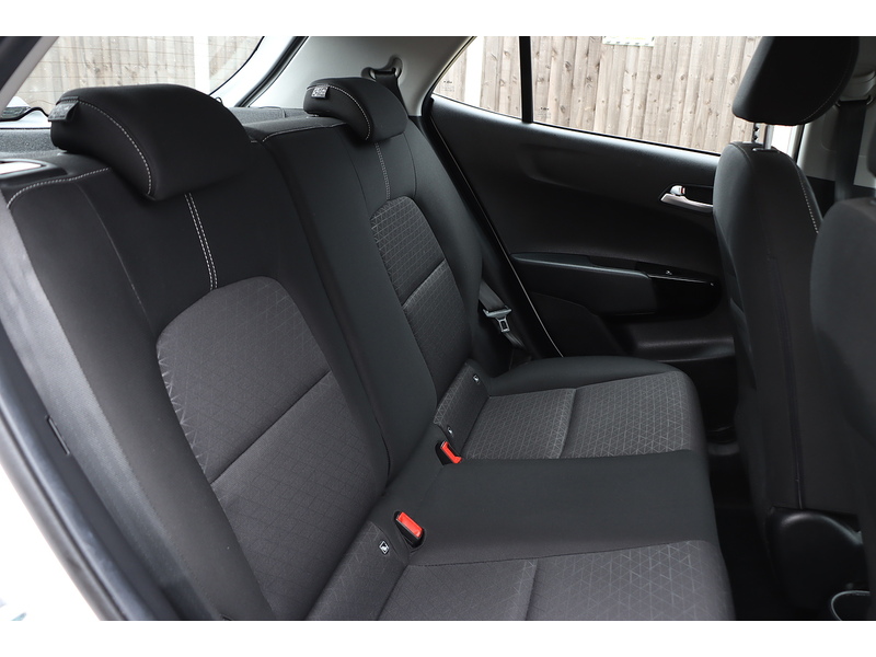 Kia 1.0 DPI 2 HATCHBACK 5DR PETROL MANUAL BLUETOOTH STEREO USB INPUT AIR CONDITIONING JUST 1 OWNER FROM NEW ONLY 48000 MILES FSH NO ULEZ CHARGE 72-74 Mitcham Road