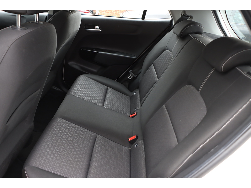 Kia 1.0 DPI 2 HATCHBACK 5DR PETROL MANUAL BLUETOOTH STEREO USB INPUT AIR CONDITIONING JUST 1 OWNER FROM NEW ONLY 48000 MILES FSH NO ULEZ CHARGE 72-74 Mitcham Road