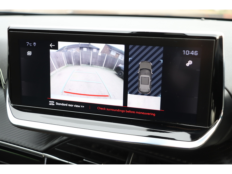 Peugeot 1.2 PURETECH GT LINE SUV 5DR PETROL MANUAL HEATED SEATS SATNAV BLUETOOTH DAB STEREO APPLE CARPLAY REAR CAMERA PARKING AIDS 2 OWNER ONLY 38000 MILES SH 72-74 Mitcham Road