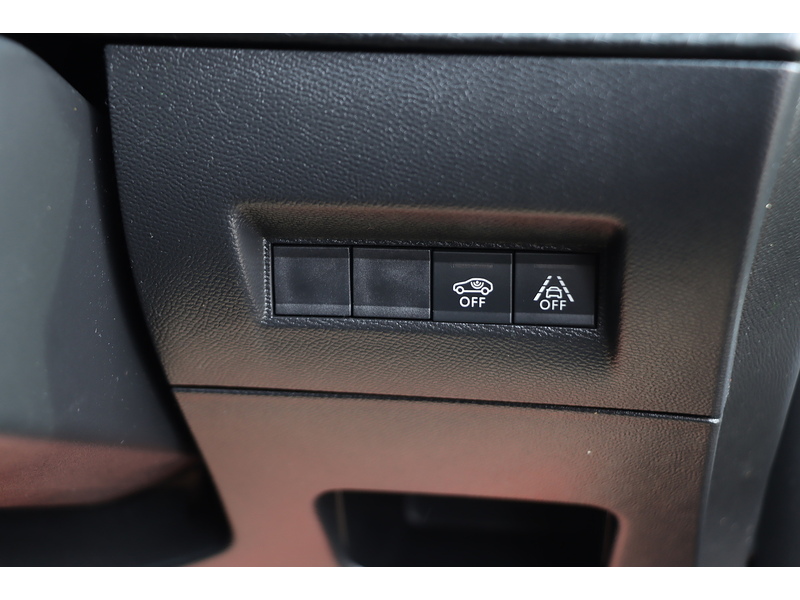 Peugeot 1.2 PURETECH GT LINE SUV 5DR PETROL MANUAL HEATED SEATS SATNAV BLUETOOTH DAB STEREO APPLE CARPLAY REAR CAMERA PARKING AIDS 2 OWNER ONLY 38000 MILES SH 72-74 Mitcham Road