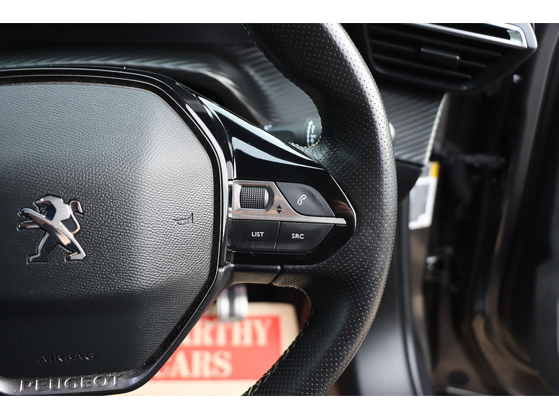 Peugeot 1.2 PURETECH GT LINE SUV 5DR PETROL MANUAL HEATED SEATS SATNAV BLUETOOTH DAB STEREO APPLE CARPLAY REAR CAMERA PARKING AIDS 2 OWNER ONLY 38000 MILES SH 72-74 Mitcham Road