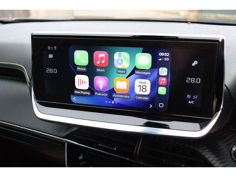 Peugeot 1.2 PURETECH GT LINE SUV 5DR PETROL MANUAL HEATED SEATS SATNAV BLUETOOTH DAB STEREO APPLE CARPLAY REAR CAMERA PARKING AIDS 2 OWNER ONLY 38000 MILES SH 72-74 Mitcham Road