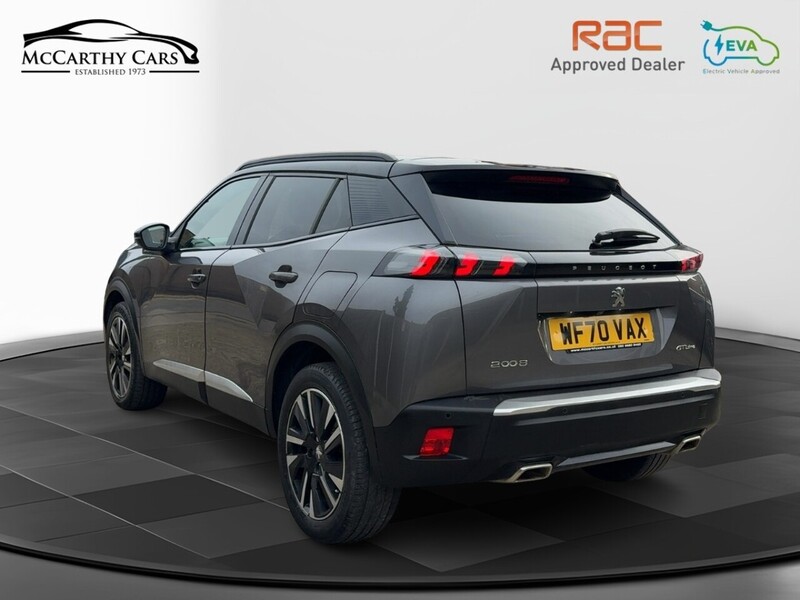 Peugeot 1.2 PURETECH GT LINE SUV 5DR PETROL MANUAL HEATED SEATS SATNAV BLUETOOTH DAB STEREO APPLE CARPLAY REAR CAMERA PARKING AIDS 2 OWNER ONLY 38000 MILES SH 72-74 Mitcham Road