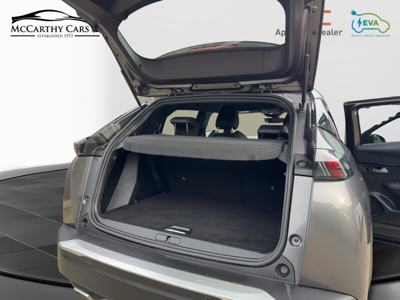 Peugeot 1.2 PURETECH GT LINE SUV 5DR PETROL MANUAL HEATED SEATS SATNAV BLUETOOTH DAB STEREO APPLE CARPLAY REAR CAMERA PARKING AIDS 2 OWNER ONLY 38000 MILES SH 72-74 Mitcham Road