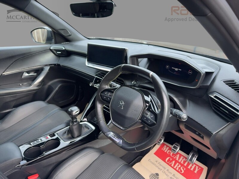 Peugeot 1.2 PURETECH GT LINE SUV 5DR PETROL MANUAL HEATED SEATS SATNAV BLUETOOTH DAB STEREO APPLE CARPLAY REAR CAMERA PARKING AIDS 2 OWNER ONLY 38000 MILES SH 72-74 Mitcham Road