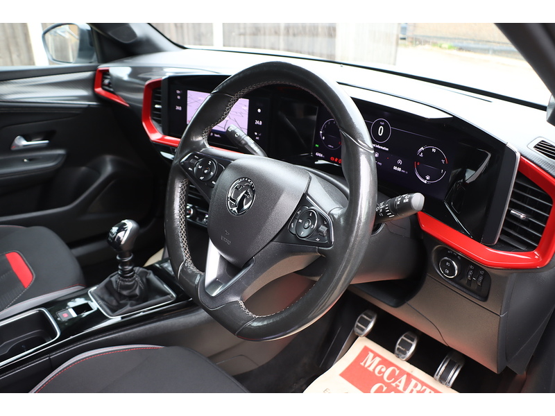 Vauxhall 1.2 TURBO SRI PREMIUM SUV 5DR PETROL MANUAL HEATED SEATS SAT NAV BLUETOOTH DAB STEREO APPLE CARPLAY REAR CAM PARKING AIDS JUST 1 OWNER 62000 MILES FSH 72-74 Mitcham Road