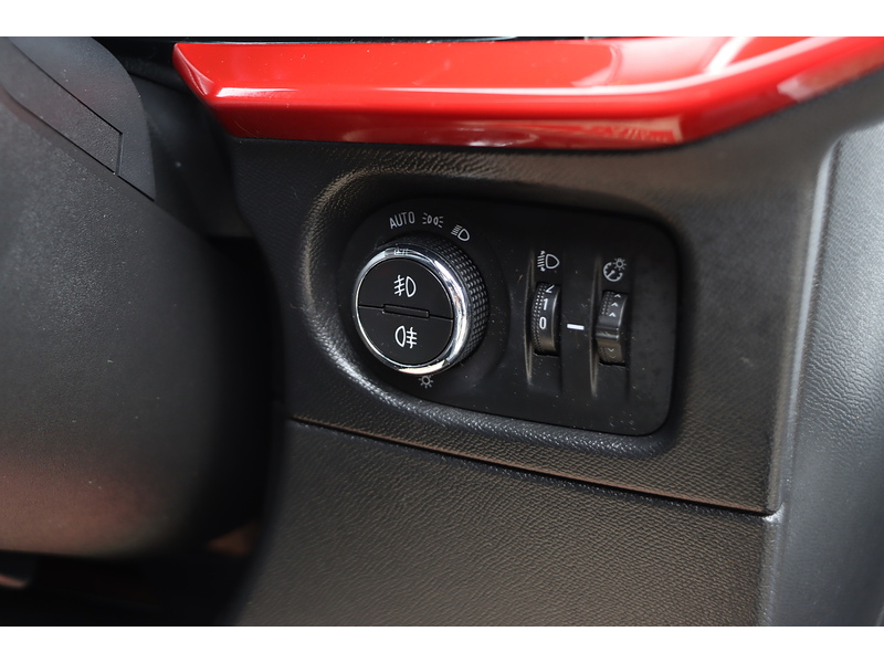 Vauxhall 1.2 TURBO SRI PREMIUM SUV 5DR PETROL MANUAL HEATED SEATS SAT NAV BLUETOOTH DAB STEREO APPLE CARPLAY REAR CAM PARKING AIDS JUST 1 OWNER 62000 MILES FSH 72-74 Mitcham Road