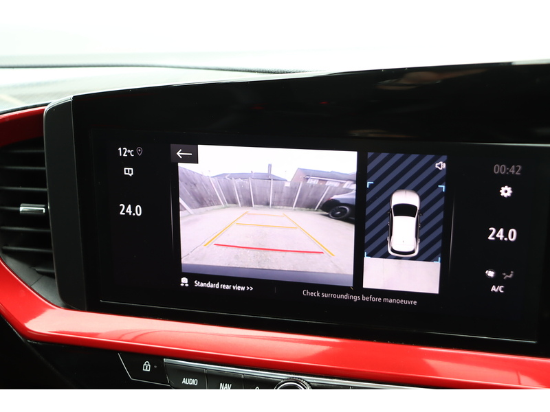 Vauxhall 1.2 TURBO SRI PREMIUM SUV 5DR PETROL MANUAL HEATED SEATS SAT NAV BLUETOOTH DAB STEREO APPLE CARPLAY REAR CAM PARKING AIDS JUST 1 OWNER 62000 MILES FSH 72-74 Mitcham Road