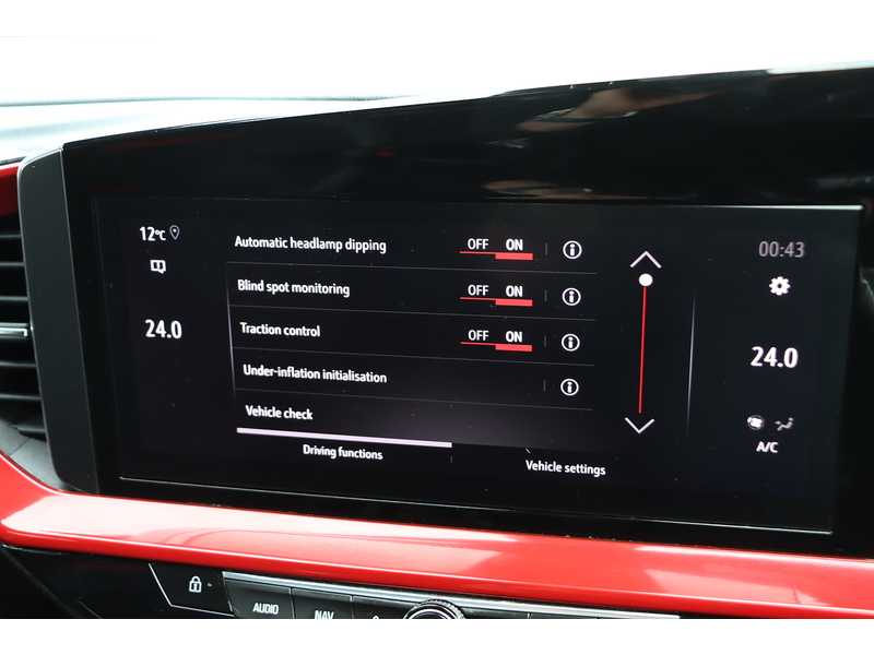 Vauxhall 1.2 TURBO SRI PREMIUM SUV 5DR PETROL MANUAL HEATED SEATS SAT NAV BLUETOOTH DAB STEREO APPLE CARPLAY REAR CAM PARKING AIDS JUST 1 OWNER 62000 MILES FSH 72-74 Mitcham Road