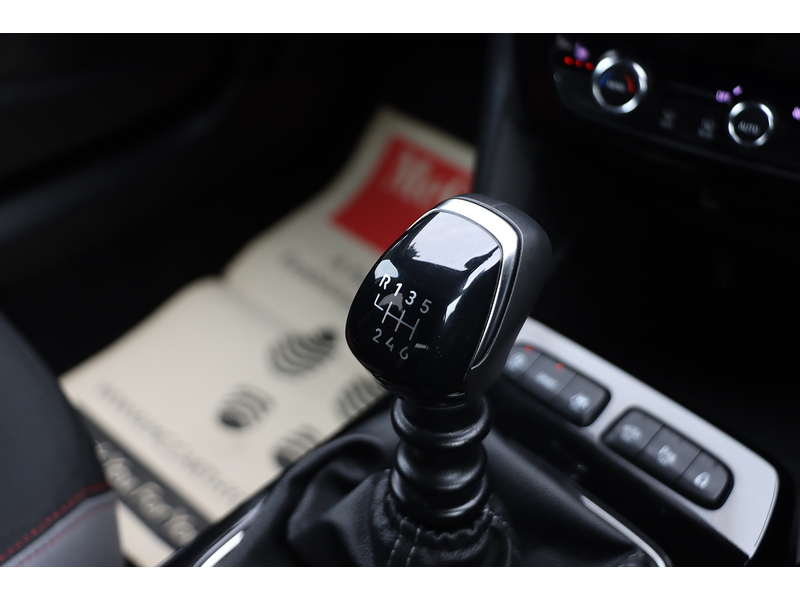 Vauxhall 1.2 TURBO SRI PREMIUM SUV 5DR PETROL MANUAL HEATED SEATS SAT NAV BLUETOOTH DAB STEREO APPLE CARPLAY REAR CAM PARKING AIDS JUST 1 OWNER 62000 MILES FSH 72-74 Mitcham Road