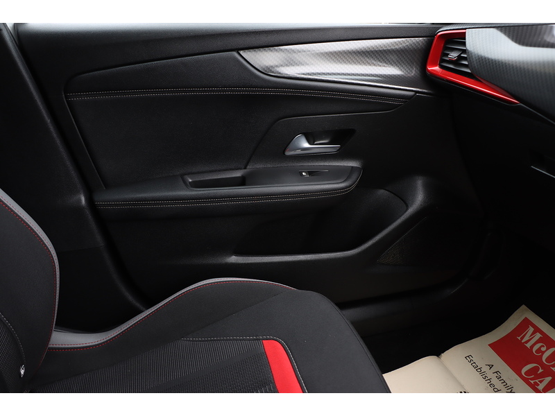 Vauxhall 1.2 TURBO SRI PREMIUM SUV 5DR PETROL MANUAL HEATED SEATS SAT NAV BLUETOOTH DAB STEREO APPLE CARPLAY REAR CAM PARKING AIDS JUST 1 OWNER 62000 MILES FSH 72-74 Mitcham Road