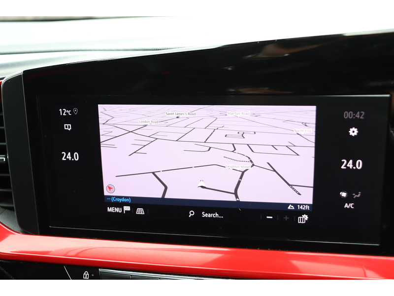 Vauxhall 1.2 TURBO SRI PREMIUM SUV 5DR PETROL MANUAL HEATED SEATS SAT NAV BLUETOOTH DAB STEREO APPLE CARPLAY REAR CAM PARKING AIDS JUST 1 OWNER 62000 MILES FSH 72-74 Mitcham Road