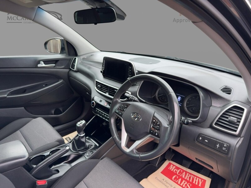 Hyundai 1.6 GDI SE NAV SUV 5DR PETROL MANUAL SAT NAV BLUETOOTH DAB STEREO APPLE CARPLAY REAR CAMERA PARKING AIDS JUST 2 OWNER ONLY 71000 MILES FSH 5 SERVICES 72-74 Mitcham Road