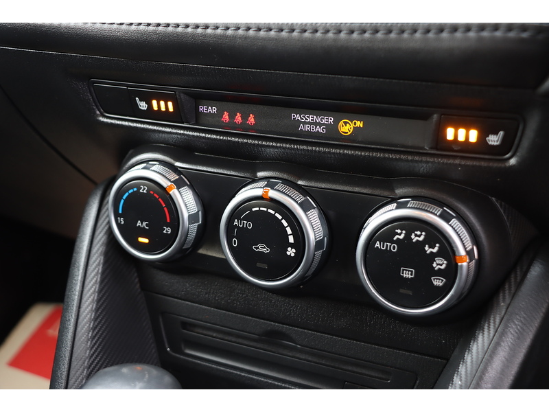 Mazda 2.0 SKYACTIV-G SE-L NAV SUV 5DR PETROL AUTO HEATED SEATS SAT NAV BLUETOOTH DAB STEREO PARKING AIDS 1 OWNER FROM NEW ONLY 16000 MILES SH NO ULEZ CHARGE 72-74 Mitcham Road