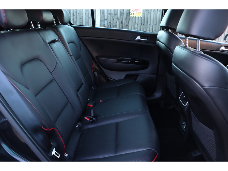 Kia 1.6 T-GDI GT-LINE S SUV 5DR PETROL DCT AWD AUTO SUNROOF HEATED SEATS SATNAV APPLE CARPLAY REAR & 360 CAMERA PARKING AIDS JUST 2 OWNERS 46000 MILES FSH 72-74 Mitcham Road