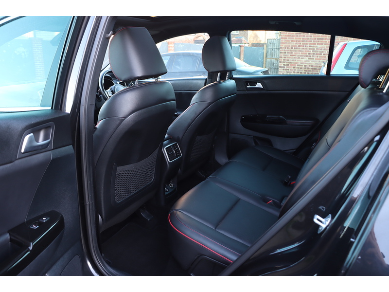 Kia 1.6 T-GDI GT-LINE S SUV 5DR PETROL DCT AWD AUTO SUNROOF HEATED SEATS SATNAV APPLE CARPLAY REAR & 360 CAMERA PARKING AIDS JUST 2 OWNERS 46000 MILES FSH 72-74 Mitcham Road