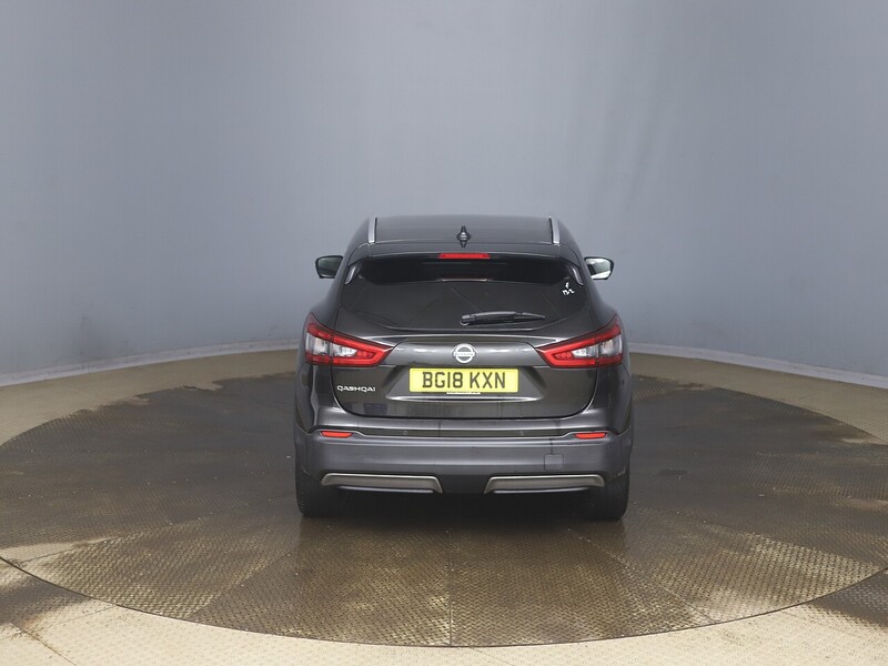 Nissan 1.2 DIG-T TEKNA SUV 5DR PETROL MANUAL PAN ROOF HEATED SEATS SATNAV BLUETOOTH DAB RADIO APPLE CARPLAY REAR CAMERA PARKING AIDS 2 OWNERS 72000 MILES FSH 72-74 Mitcham Road