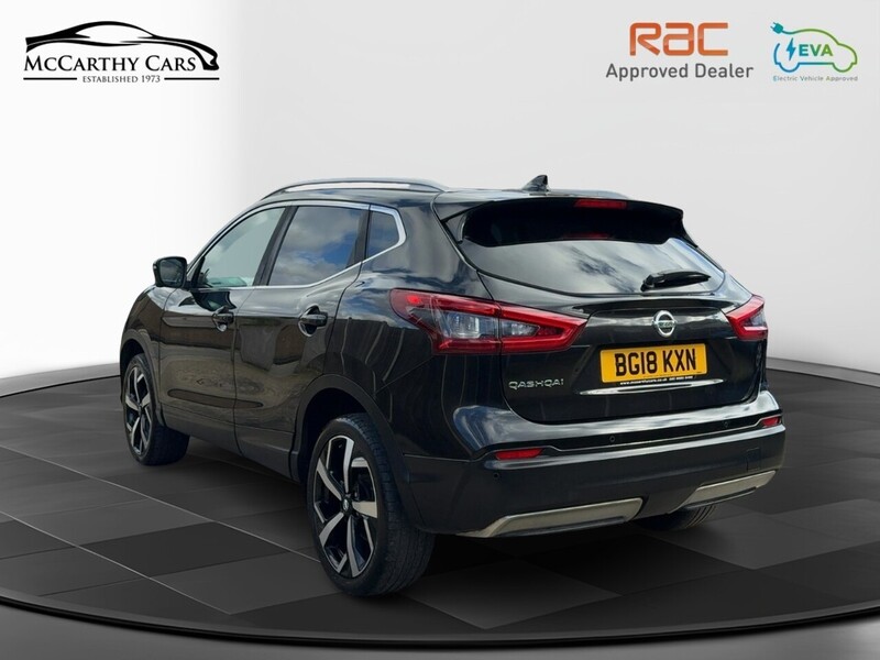 Nissan 1.2 DIG-T TEKNA SUV 5DR PETROL MANUAL PAN ROOF HEATED SEATS SATNAV BLUETOOTH DAB RADIO APPLE CARPLAY REAR CAMERA PARKING AIDS 2 OWNERS 72000 MILES FSH 72-74 Mitcham Road