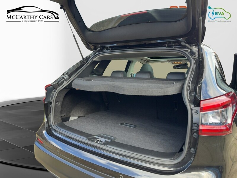 Nissan 1.2 DIG-T TEKNA SUV 5DR PETROL MANUAL PAN ROOF HEATED SEATS SATNAV BLUETOOTH DAB RADIO APPLE CARPLAY REAR CAMERA PARKING AIDS 2 OWNERS 72000 MILES FSH 72-74 Mitcham Road