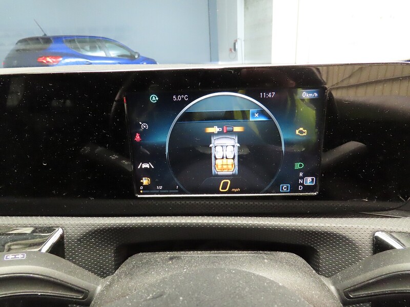 Mercedes-Benz A200 1.3 AMG LINE HATCHBACK 5DR PETROL 7G-DCT AUTO SAT NAV BLUETOOTH DAB STEREO REAR CAMERA JUST 2 OWNERS SAME OWNER FOR 4 YEARS ONLY 70000 MILES SH 72-74 Mitcham Road